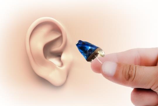 助听器如何选才靠谱？准备备助听器的用户了解(图1)