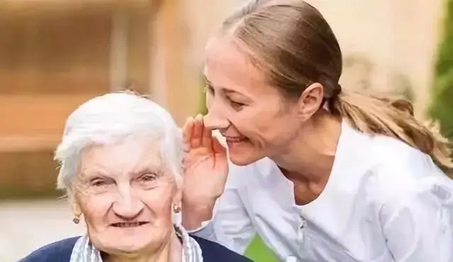 为什么对老年人说话，不是越大声越好